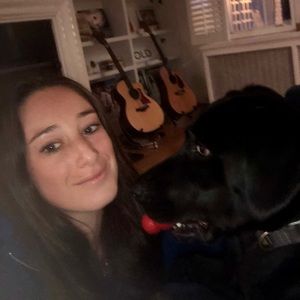 Meet your Posher, Danielle